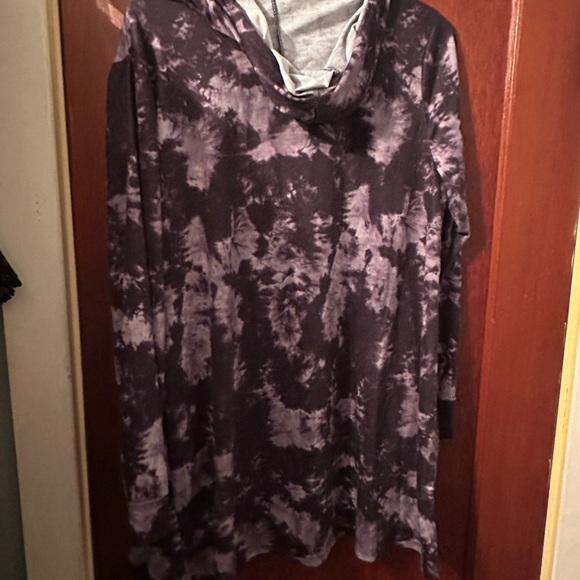 Tie dye zip up jacket. Never worn. - Picture 3 of 3